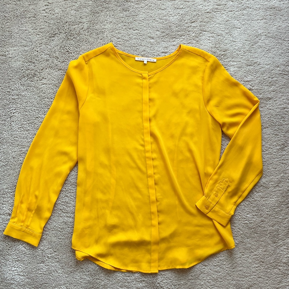 Gorgeous yellow blouse
